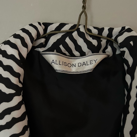 Allison Daley Women's Black & White Full Zip Lined Vest Size M - Picture 4 of 7
